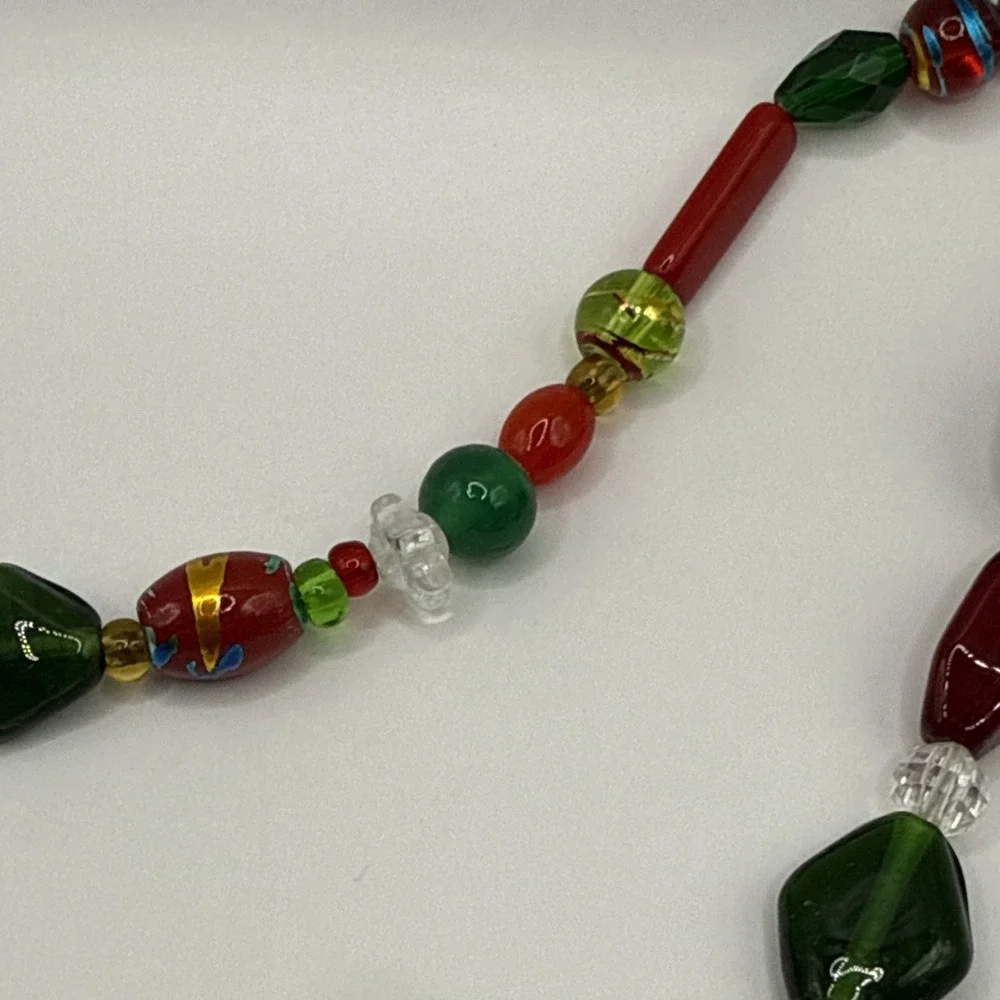 Vintage Necklace‎ Art Glass Red Green Beads Round & Figural Abstract Beaded 14in - Picture 13 of 16